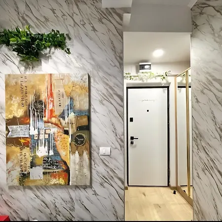 Apartment Calea Victoriei Gold Choose From 2 - Old Town - Superb Vibe & Location - Walking Distance From Main Attractions!