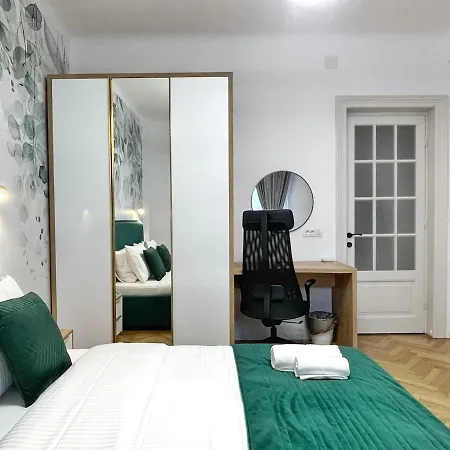 Calea Victoriei Gold Choose From 2 - Old Town - Superb Vibe & Location - Walking Distance From Main Attractions! *