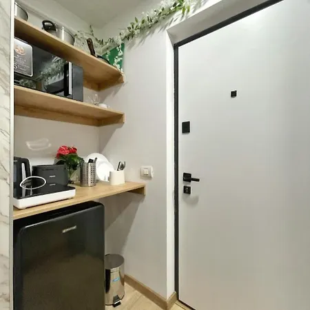 Apartment Calea Victoriei Gold Choose From 2 - Old Town - Superb Vibe & Location - Walking Distance From Main Attractions!