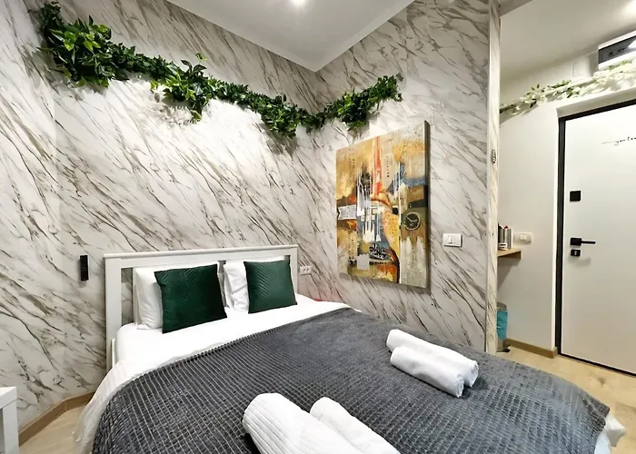 Calea Victoriei Gold Choose From 2 - Old Town - Superb Vibe & Location - Walking Distance From Main Attractions! Apartment