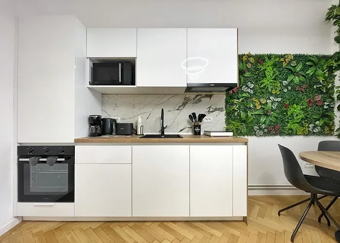 Lägenhet Calea Victoriei Gold Choose From 2 - Old Town - Superb Vibe & Location - Walking Distance From Main Attractions! Bukarest