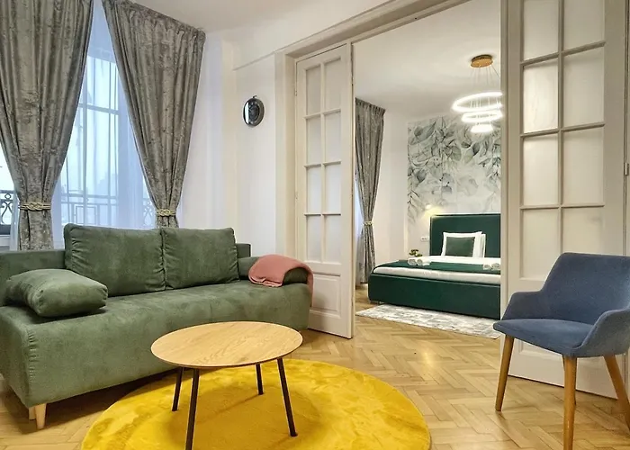 Calea Victoriei Gold Choose From 2 - Old Town - Superb Vibe & Location - Walking Distance From Main Attractions! Apartment Bucharest