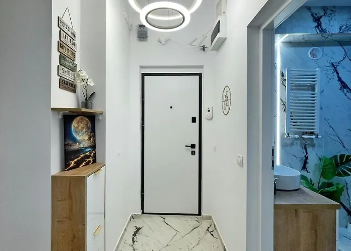 Calea Victoriei Gold Choose From 2 - Old Town - Superb Vibe & Location - Walking Distance From Main Attractions! Bukarest