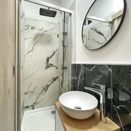 Appartement Calea Victoriei Gold Choose From 2 - Old Town - Superb Vibe & Location - Walking Distance From Main Attractions! Bucarest