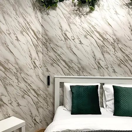 Calea Victoriei Gold Choose From 2 - Old Town - Superb Vibe & Location - Walking Distance From Main Attractions! بوخارست