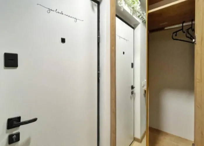 Calea Victoriei Gold Choose From 2 - Old Town - Superb Vibe & Location - Walking Distance From Main Attractions! شقة *