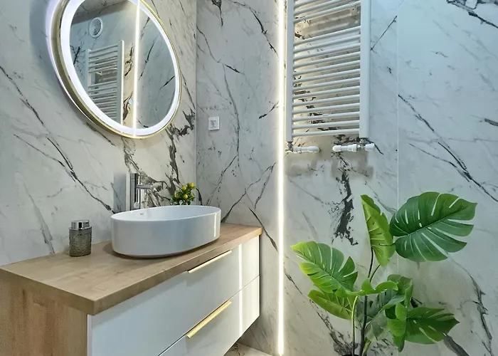 Calea Victoriei Gold Choose From 2 - Old Town - Superb Vibe & Location - Walking Distance From Main Attractions! بوخارست