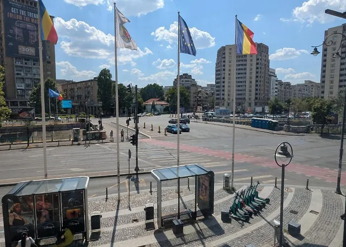 Calea Victoriei Gold Choose From 2 - Old Town - Superb Vibe & Location - Walking Distance From Main Attractions!